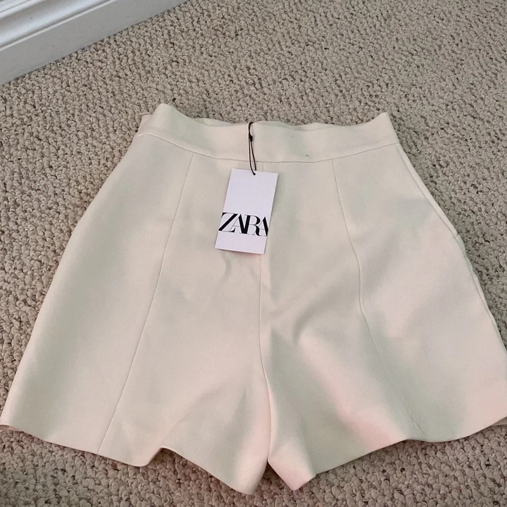 Zara shorts - Picture 6 of 6